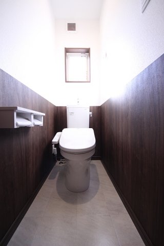 トイレ　ゆったりとした空間のトイレです