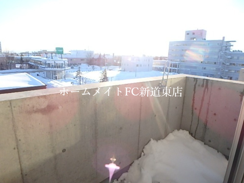 バルコニー　開放的な眺望