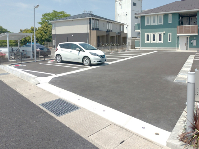 駐車場　融雪付き駐車場