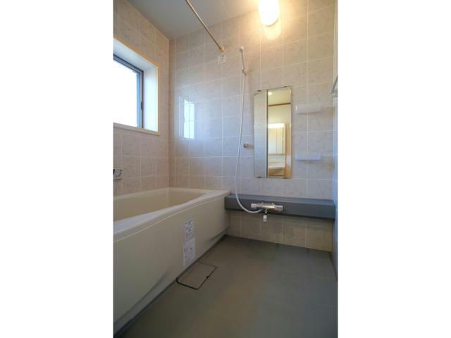 バス・シャワールーム　浴室広めです