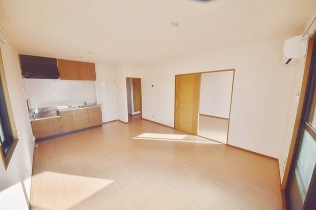 居室・リビング　★広々としたリビングです★