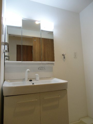 洗面設備　同一仕様