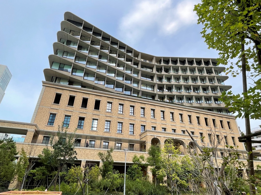 病院　社会福祉法人恩賜財団母子愛育会総合母子保健センター愛育病院（病院）まで838m