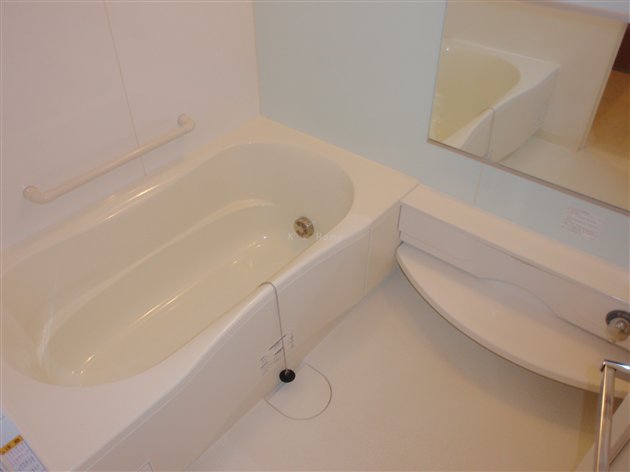 バス・シャワールーム　自動お湯張り機能付バス