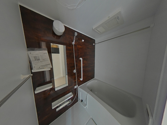 バス・シャワールーム　※別部屋の写真です