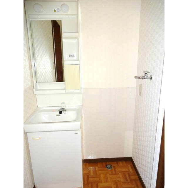 洗面設備　洗濯機置場