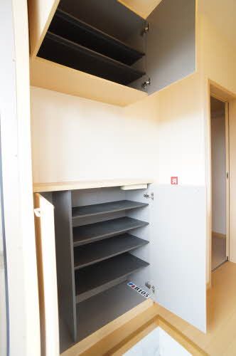 収納　シューズボックス