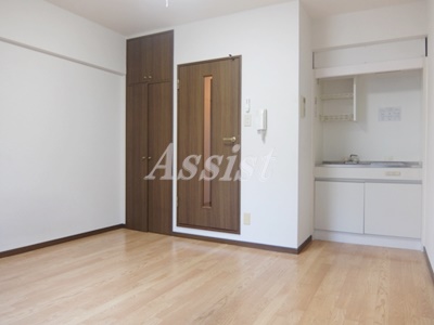 居室・リビング　先行申込受付中♪お電話がご案内スムーズです♪オンラインもOK