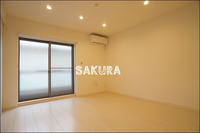 居室・リビング　開放感のあるゆったりとしたお部屋です♪