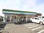 コンビニ　ファミリーマート平塚桜ケ丘店（コンビニ）まで561m