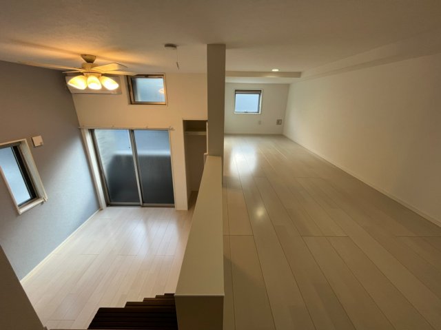 その他部屋・スペース　階段で登るタイプの大型ロフト♪同シリーズ物件の写真になります