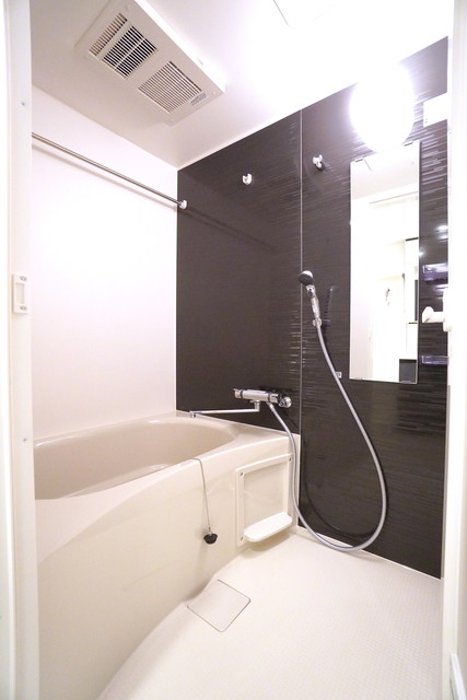 バス・シャワールーム　※写真は同タイプ住戸です。
