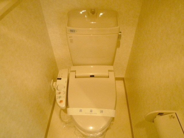 トイレ　★ウォシュレット付き★