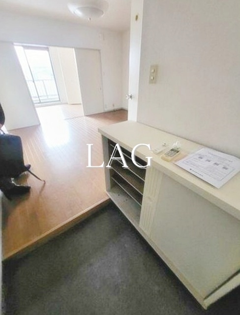 玄関　玄関です。