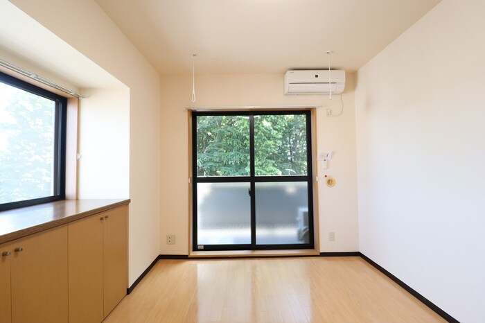 トイレ　温水洗浄暖房便座