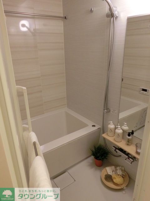バス・シャワールーム　Dタイプ2015年3月撮影　ＭＲ時の写真で調度品等は含まれ…