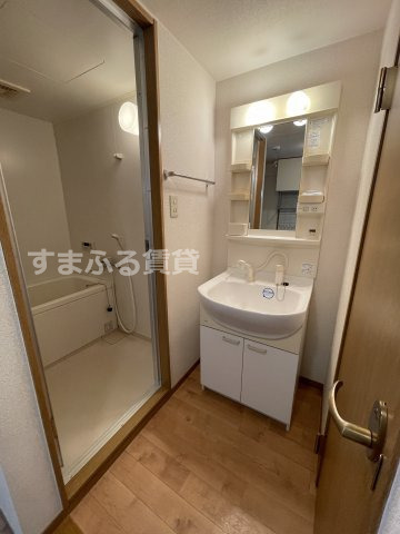 洗面設備　同仕様