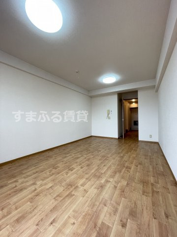 居室・リビング　同仕様　反転タイプ