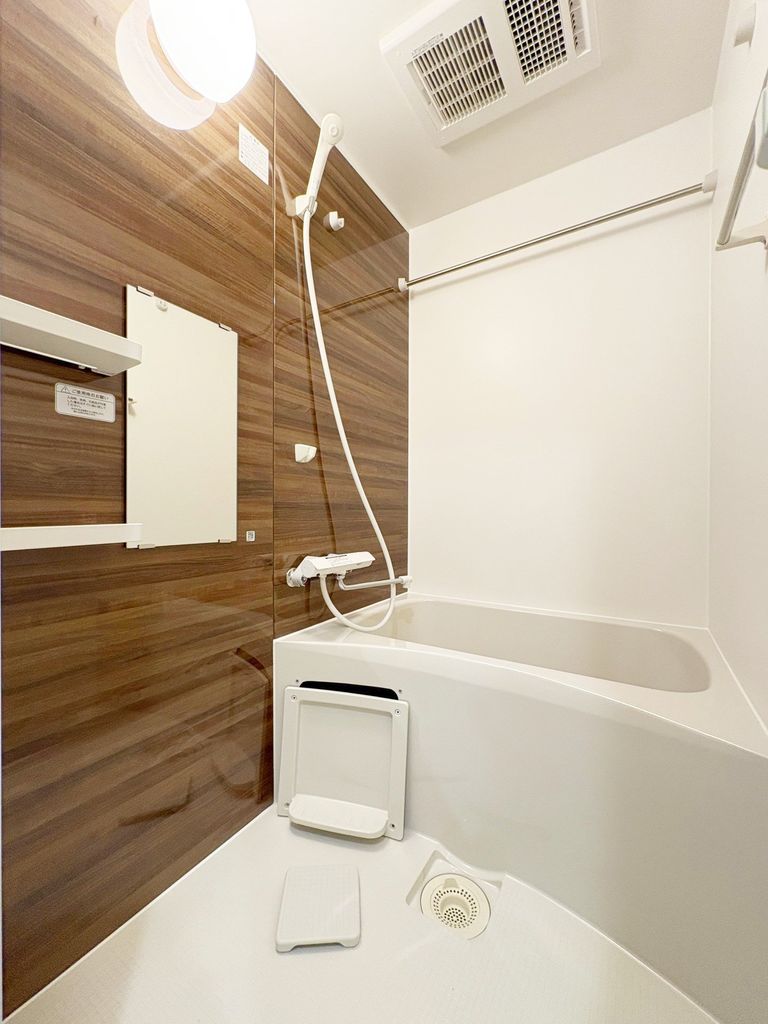 バス・シャワールーム　洗面