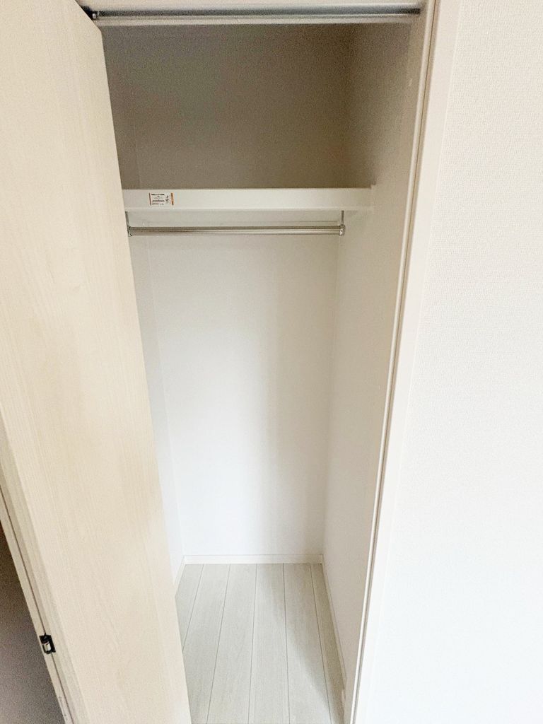 玄関　キッチン