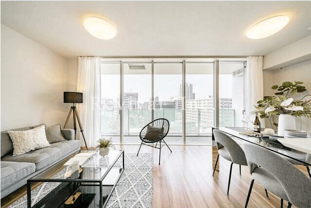 居室・リビング　床暖房完備のリビング空間です（別部屋参照画像）