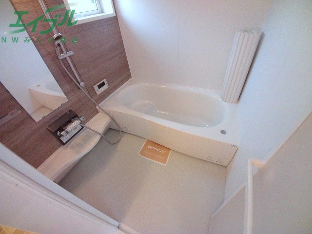 バス・シャワールーム　同物件別室反転タイプ画像