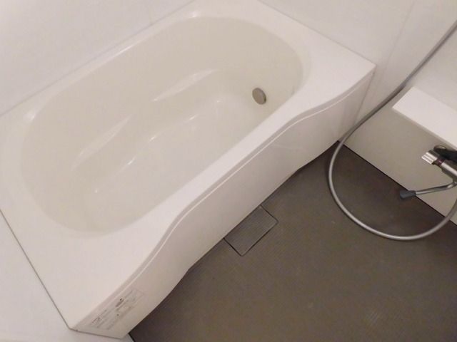 バス・シャワールーム　★追い焚き機能付き★