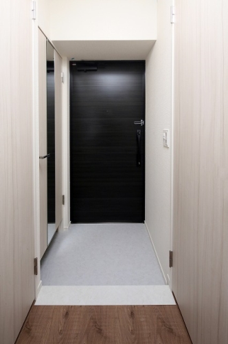 玄関　※写真はイメージです。現状優先