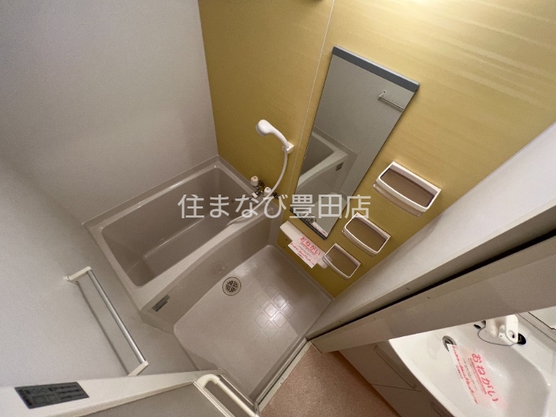 バス・シャワールーム　同型別部屋写真