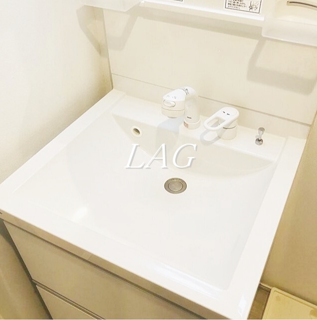 洗面設備　洗面台です。