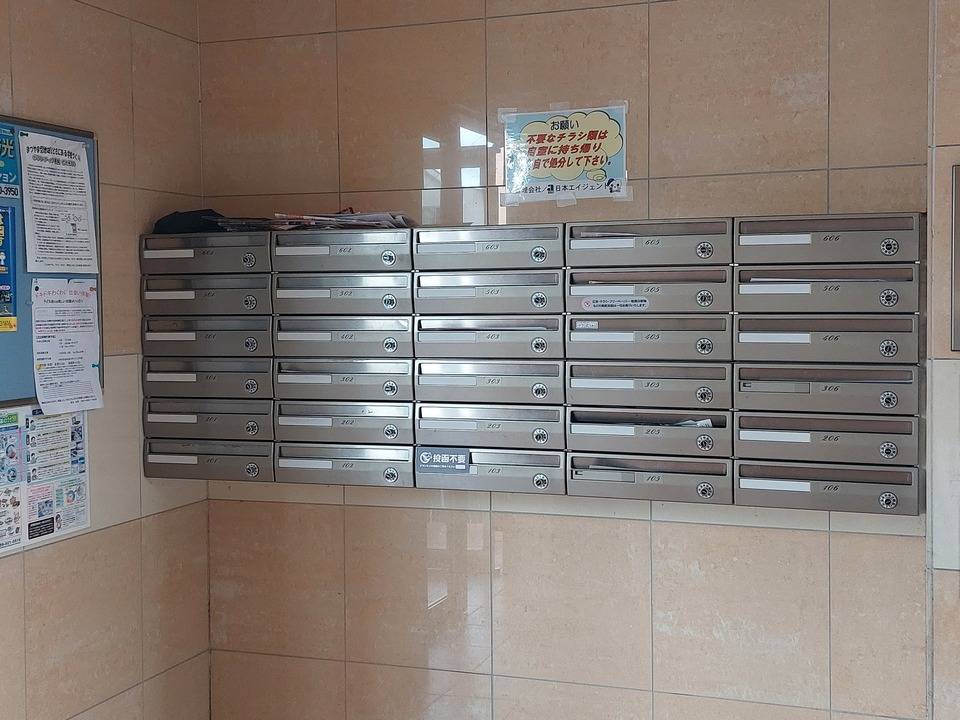 エントランス　メールBOX