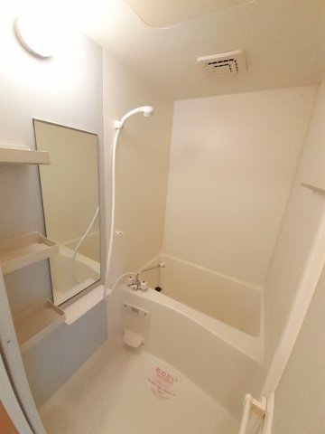 バス・シャワールーム　お風呂です