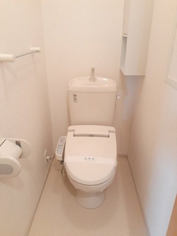 トイレ　コンパクトで使いやすいトイレです