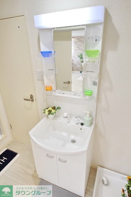 洗面設備　同仕様