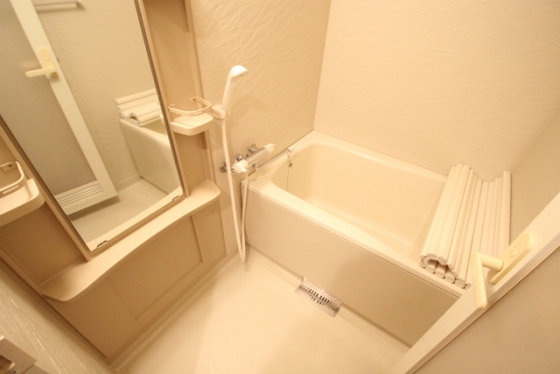 バス・シャワールーム　※別号室の写真です