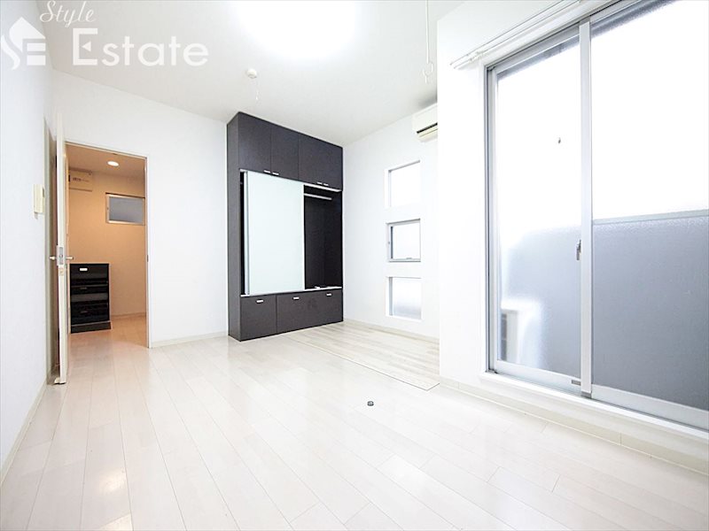 居室・リビング　内装