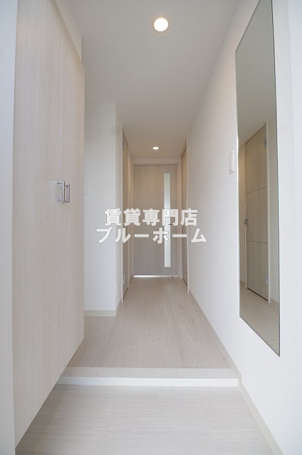 玄関　全身鏡のある玄関スペース！