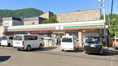コンビニ　セブンイレブン札幌啓明店（コンビニ）まで264m