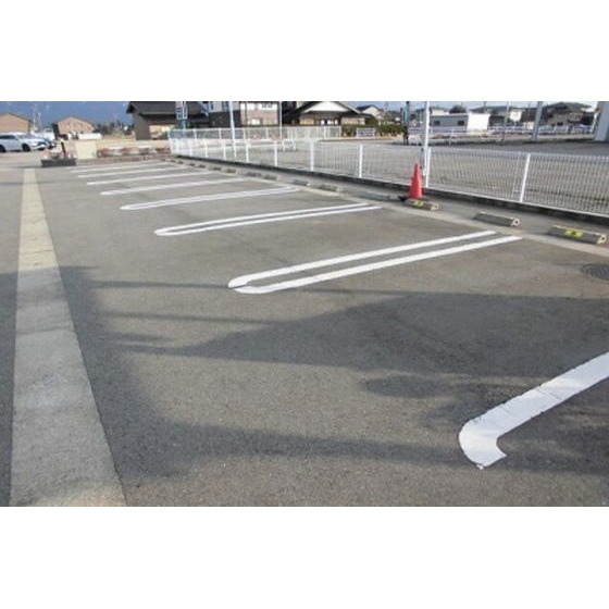 駐車場　融雪駐車場