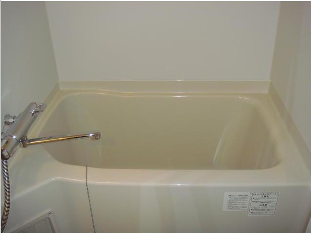 バス・シャワールーム　綺麗なバスルーム