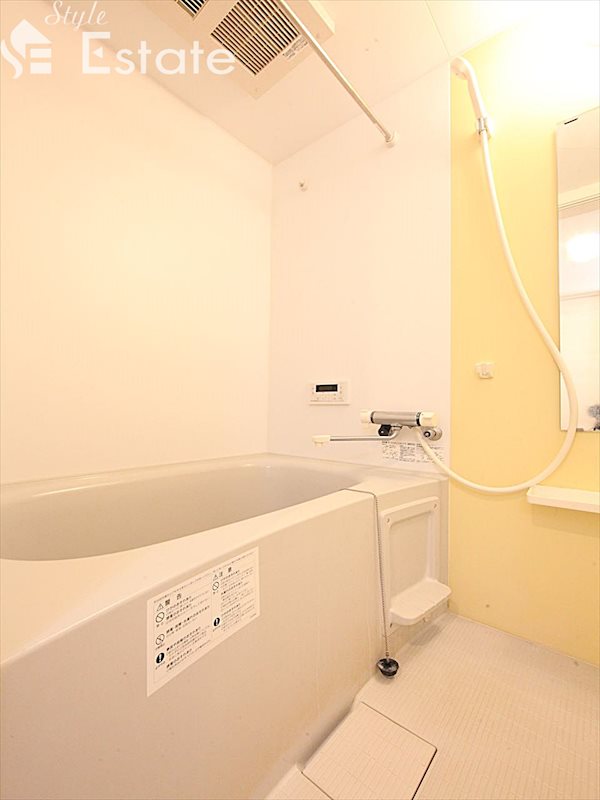 バス・シャワールーム　バスルーム