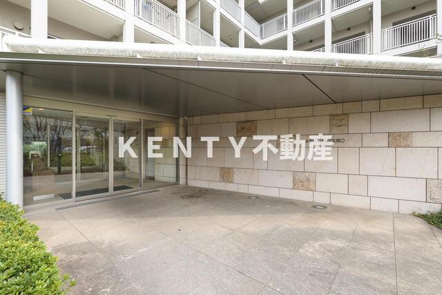 エントランス　建物の内部です