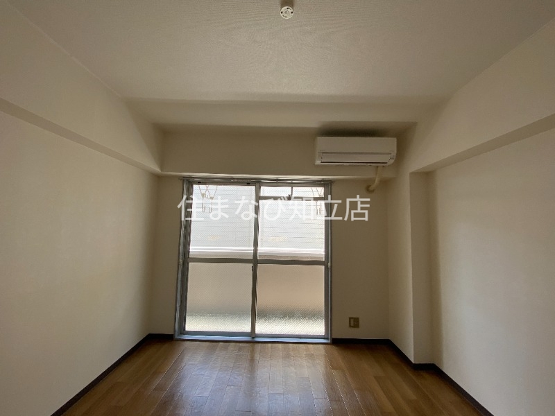 居室・リビング　同型別部屋写真