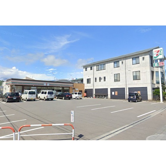 コンビニ　セブンイレブン佐久駒場公園前店（コンビニ）まで900m