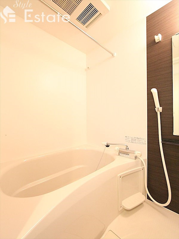 バス・シャワールーム　バスルーム