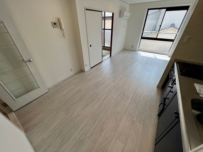 居室・リビング　別部屋の写真になります。