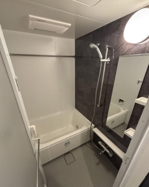 バス・シャワールーム　※別部屋の参考写真です。