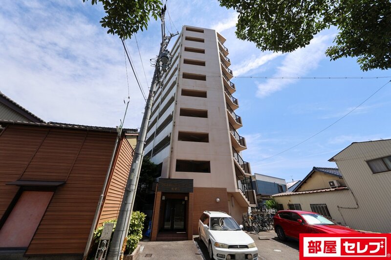 建物外観　枇杷島駅２分の収納多いお部屋です