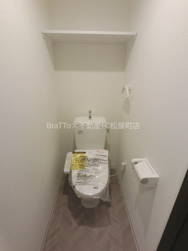 トイレ　トイレ（ウォシュレット付き）