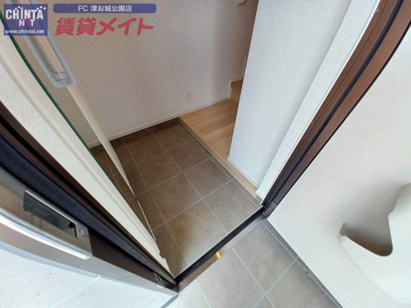 玄関　同型タイプ画像